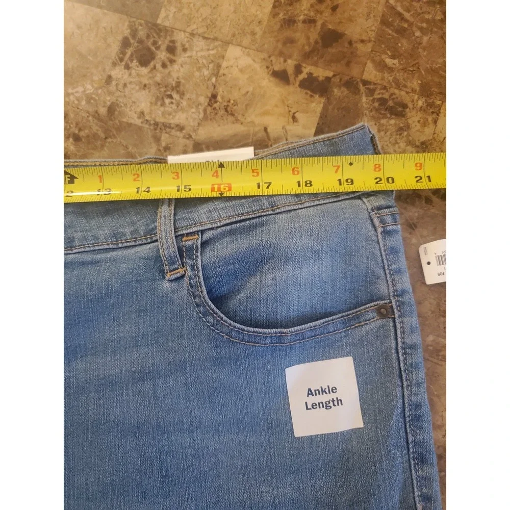 Old Navy Super Skinny Ankle crop‎ sz 18 medium wash nwt wow midrise stretch